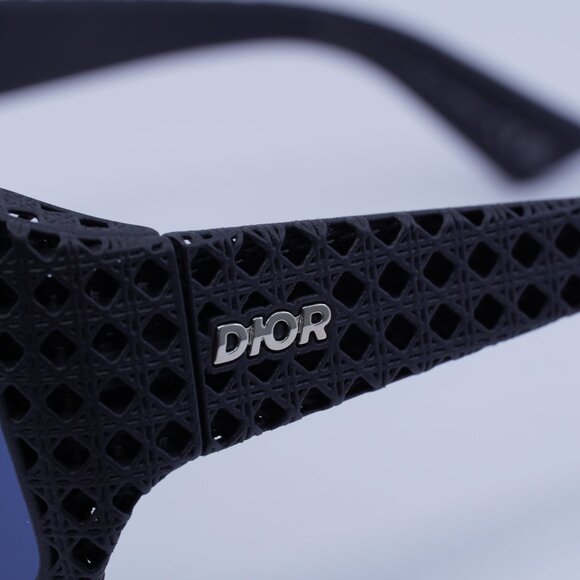 🕶️ New Dior DIOR3D M1U 11B0 Sunglasses - Black Frame, Blue Lenses - Picture 9 of 11